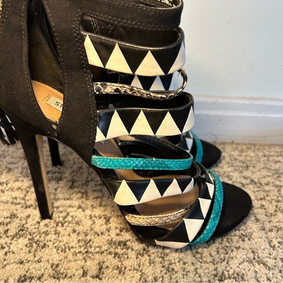 Steve Madden Blue & Black Suede Multi Tassel Strappy Peep Toe Stilettos Size 7.5 - Picture 2 of 14